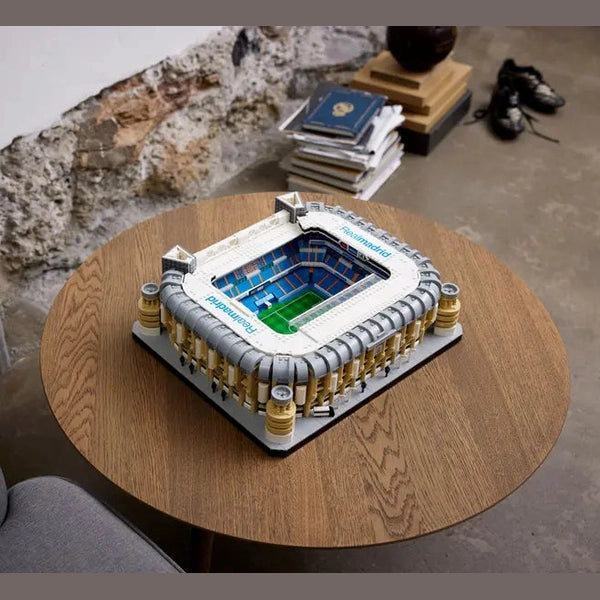 Lego Real Madrid – Santiago Bernabéu Stadium (10299)