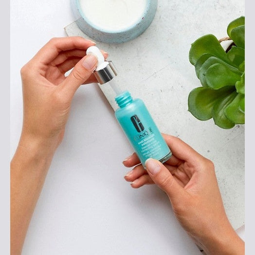 Clinique Anti-Blemish Solutions Blemish + Line Correcting Serum