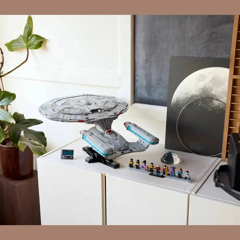 Lego Star Trek: U.S.S. Enterprise NCC-1701-D (10356)