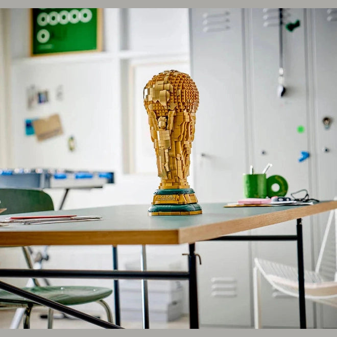 Lego FIFA World Cup™ Official Trophy (43020)