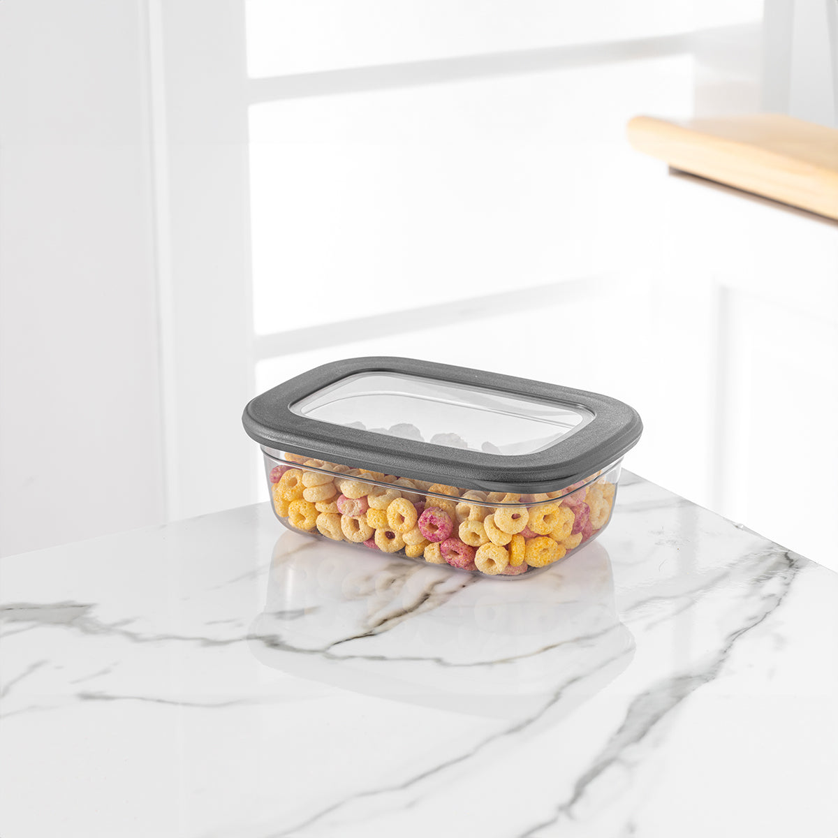 670 ml Poli Food Storage Box with Silicon Rim Cover