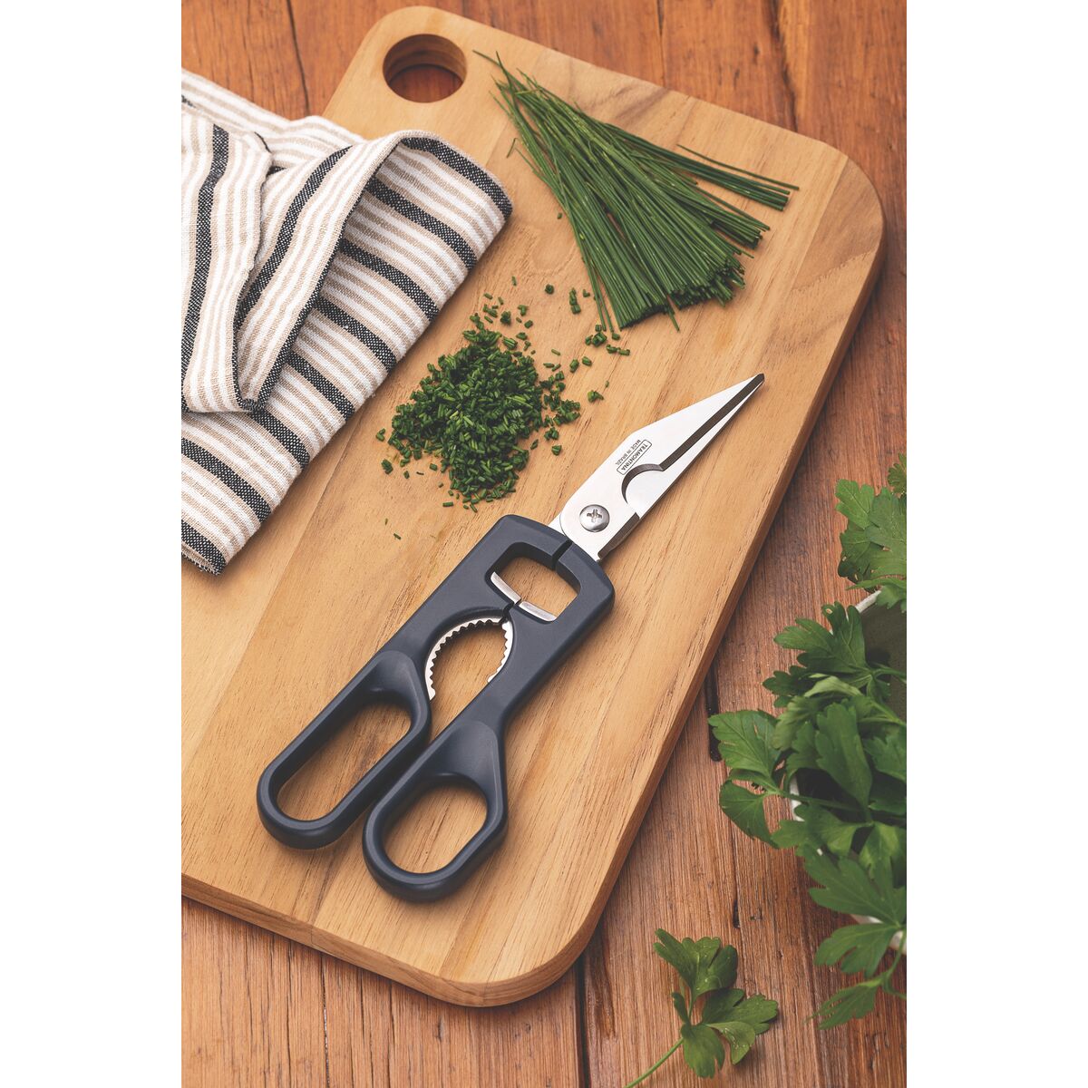 Tramontina Supercort Carving Scissors with Stainless-Steel Blades and Onyx Polypropylene Handle, 9"