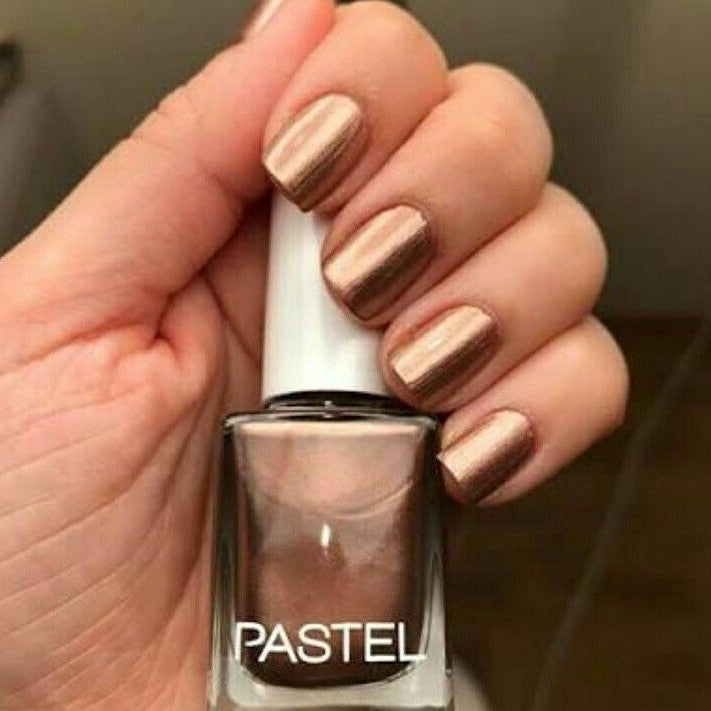 Pastel nail polish - 225