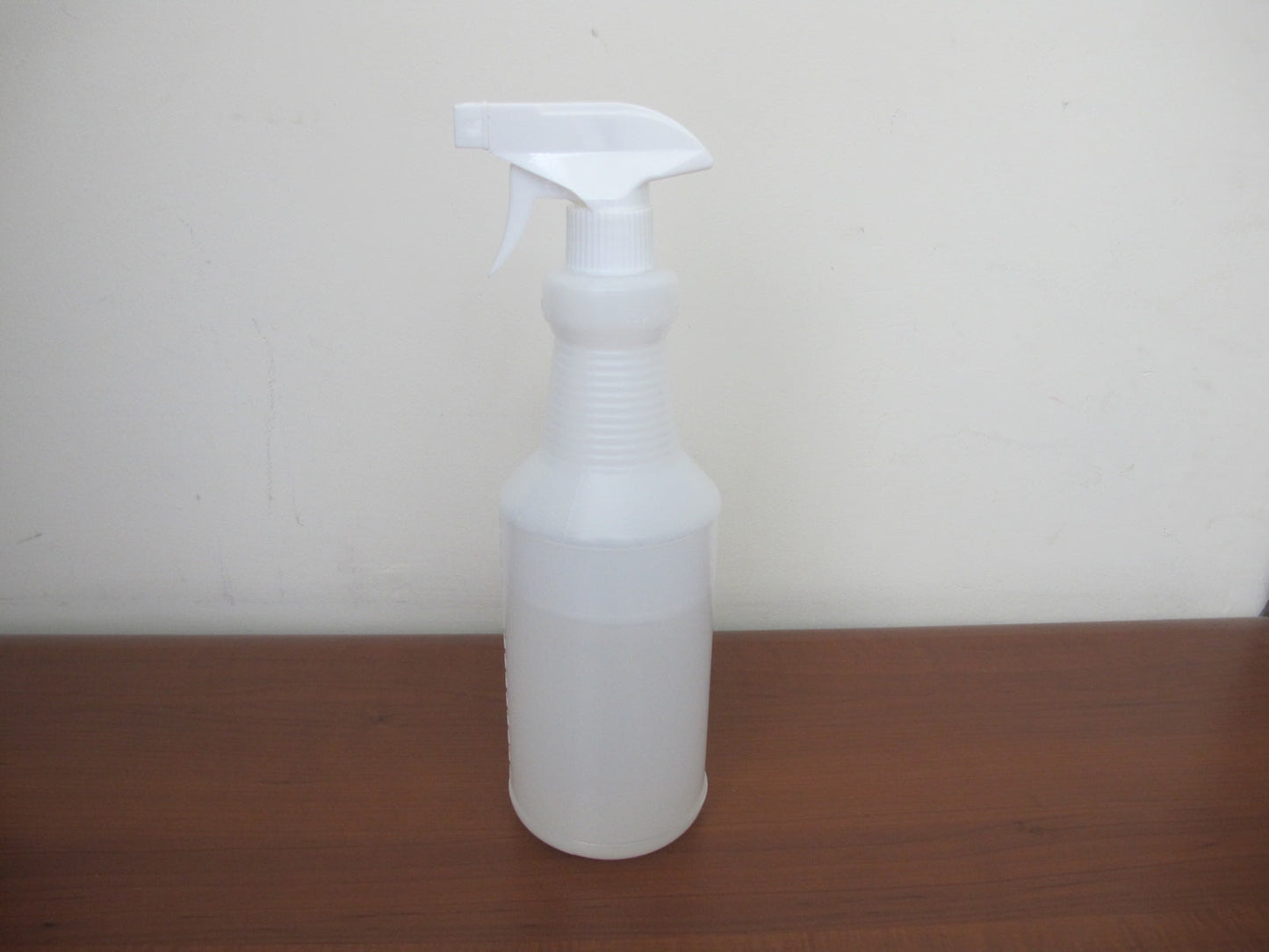 Plastic White Sprayer XL