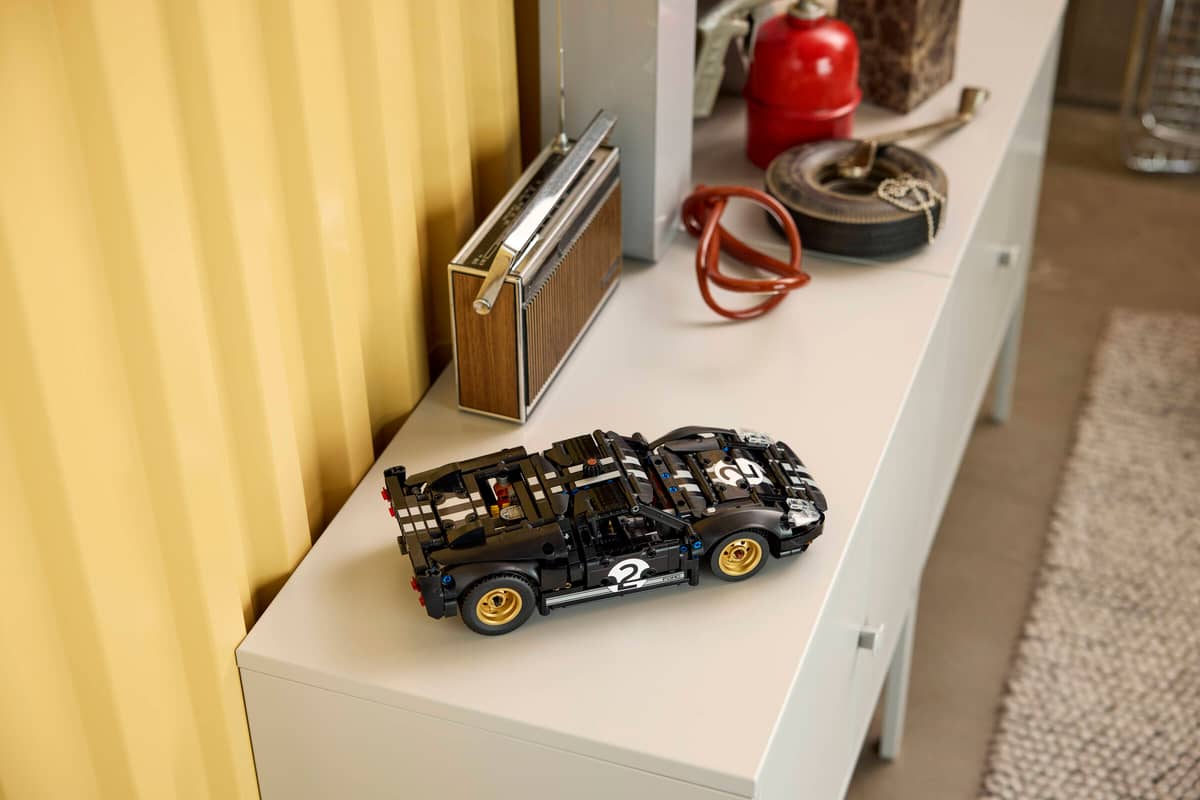 Lego 1966 Ford GT40 MKII Race Car (4223)