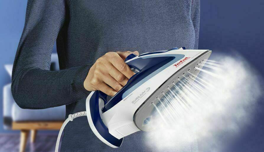 Tefal Easygliss Steam Iron 2400W FV5715