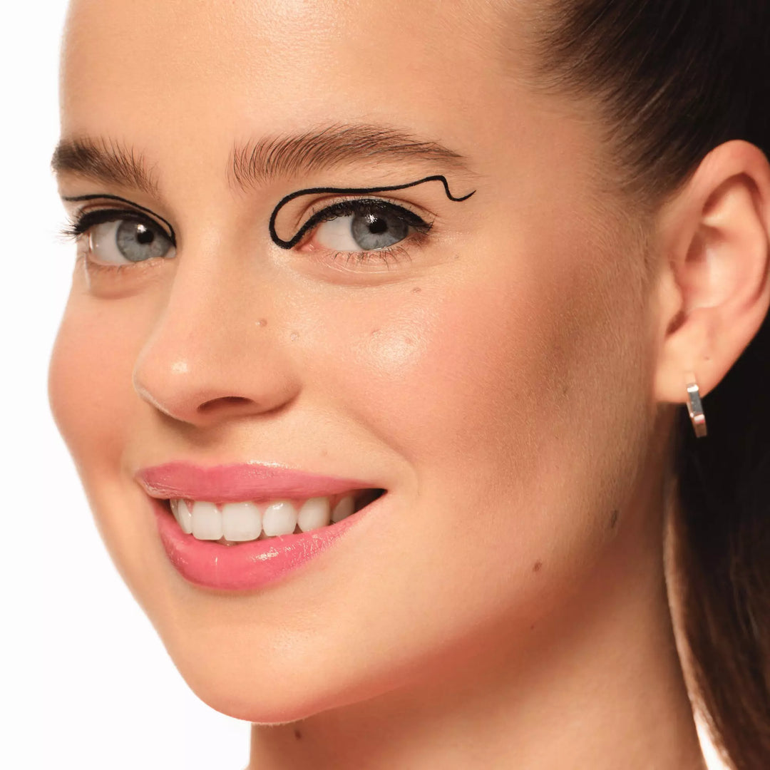 ESSENCE BLACK PROLINER