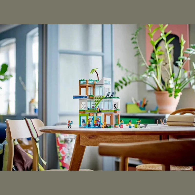Lego Apartment Building (30365)