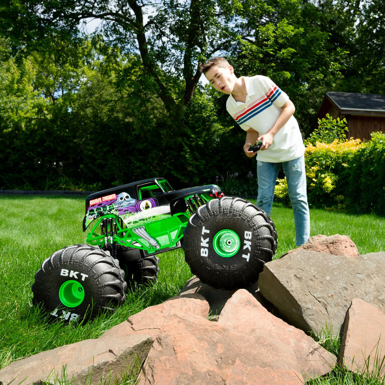 Monster Jam RC Mega Grave Digger - Medaid International