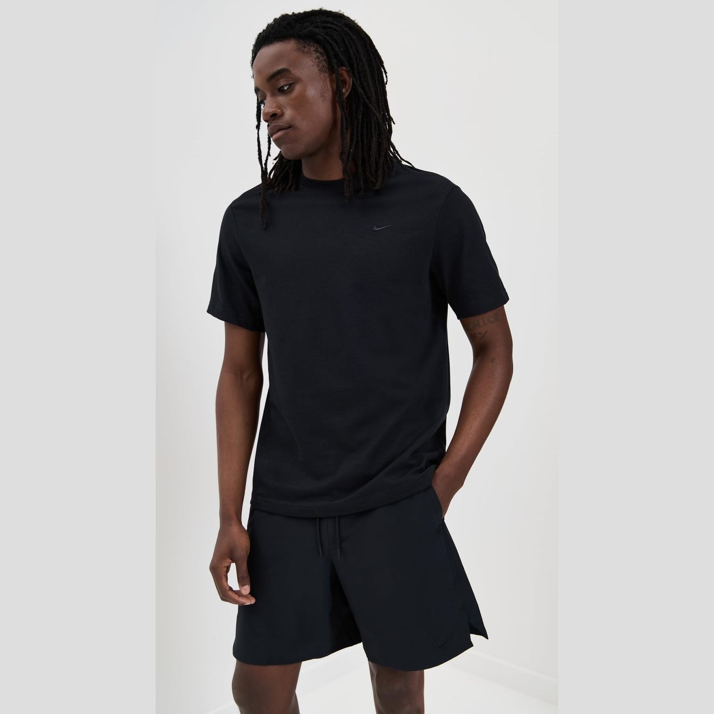 Nike Men's Primary Dri-Fit Short Sleeve Versatile Top, Black/Black - Medaid International