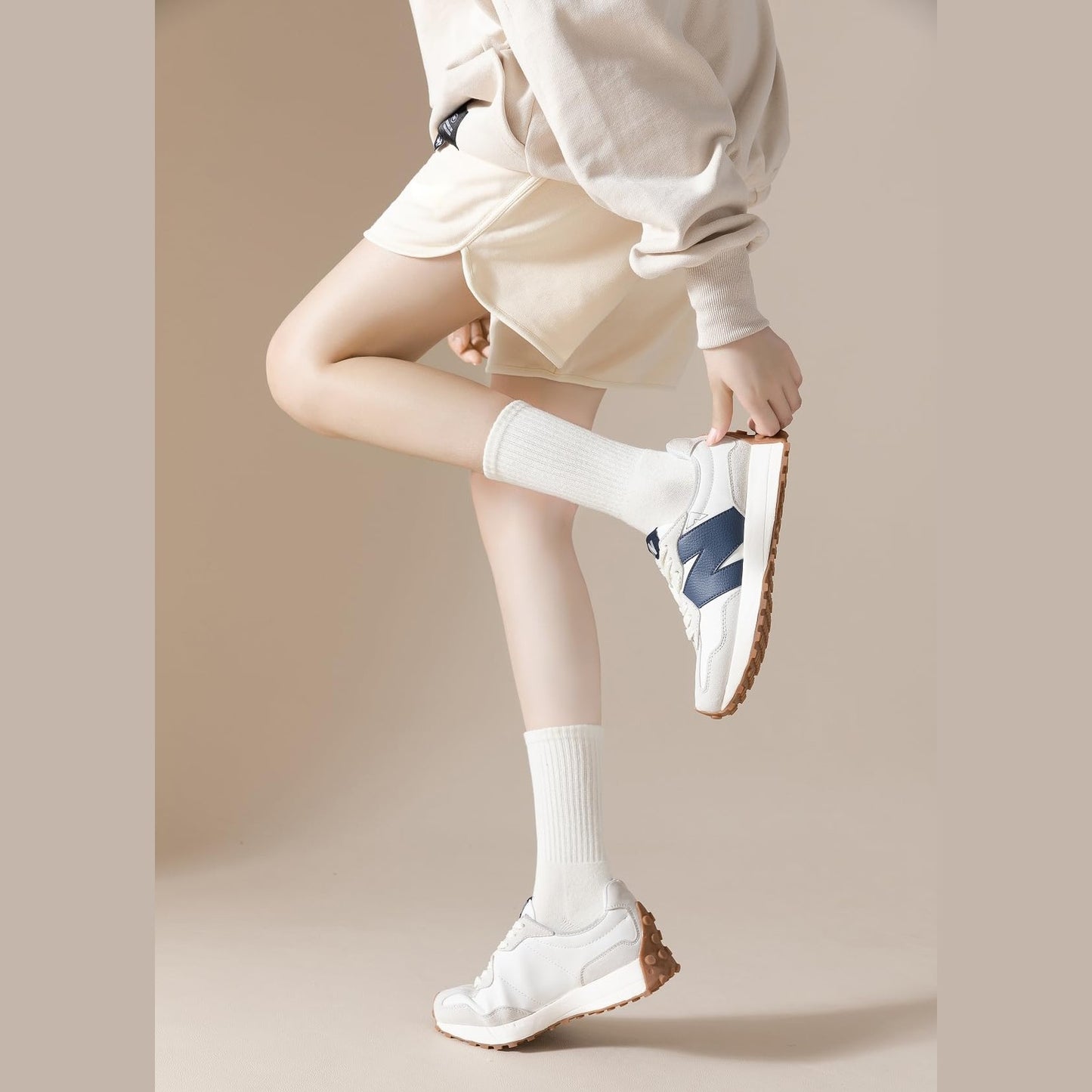 Irisbear White Crew Socks for Women 6-9 Cotton Cushion Running Hiking Athletic Long Tall High Socks for Men - Medaid International