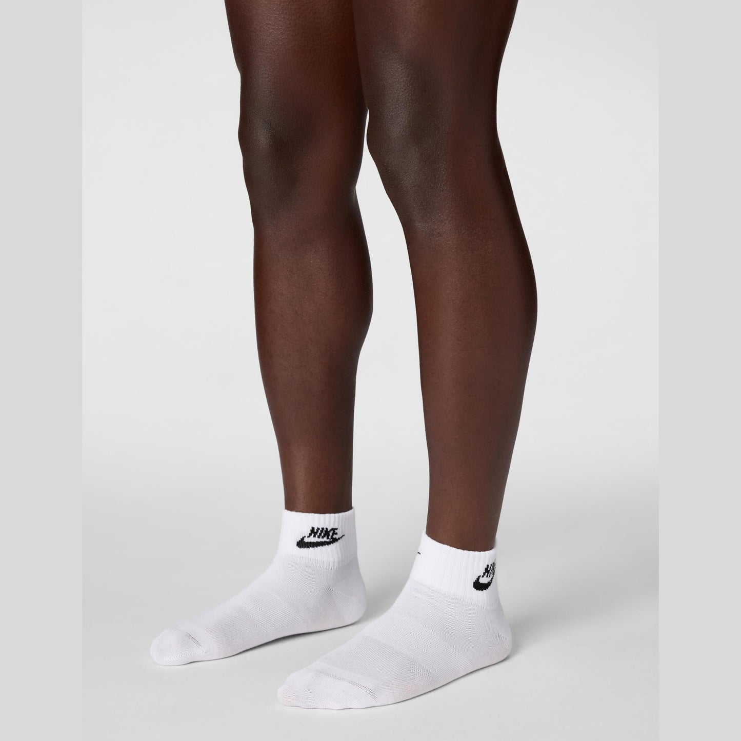 Nike Unisex Everyday Essential Ankle Socks (3 Pairs), White/Black, Large - Medaid International