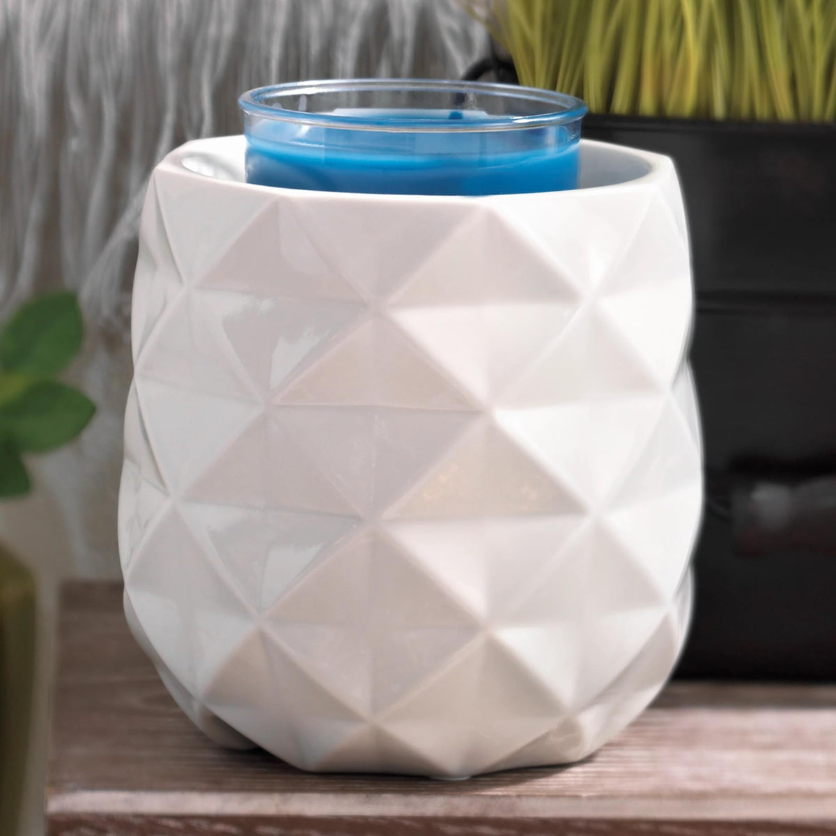 Yankee Candle Langham Collection White w/Timer Scenterpiece® Wax Warmer - Medaid International