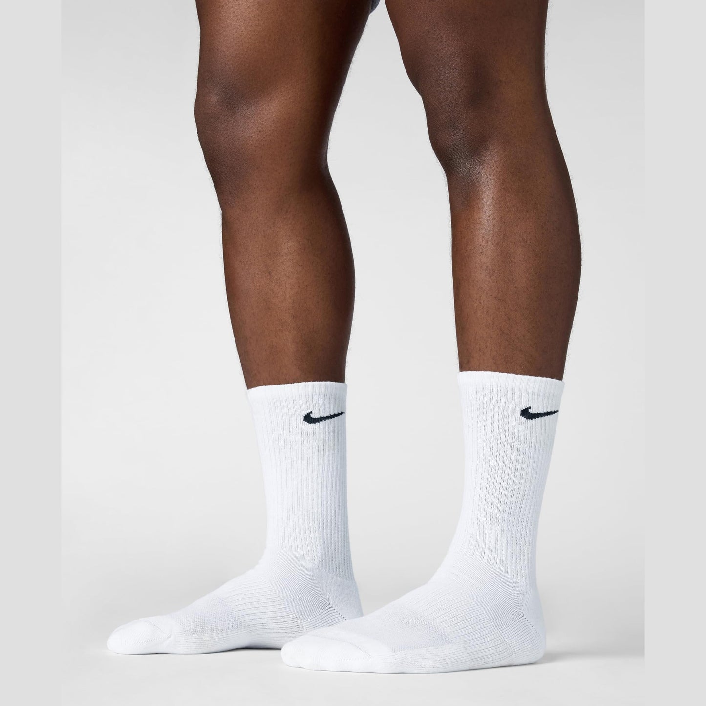 Nike Everyday Cushion Crew Training Socks, Unisex Socks with Sweat-Wicking Technology and Impact Cushioning (3 Pair), White/Black,Medium - Medaid International