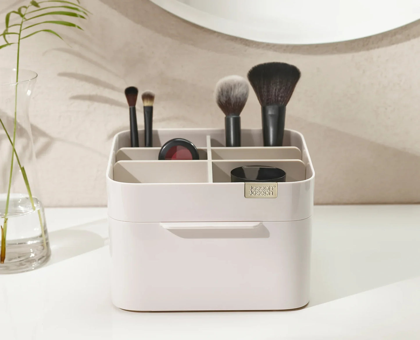 Joseph Joseph Viva Make Me Up Compact Mirror & Makeup Organiser Set