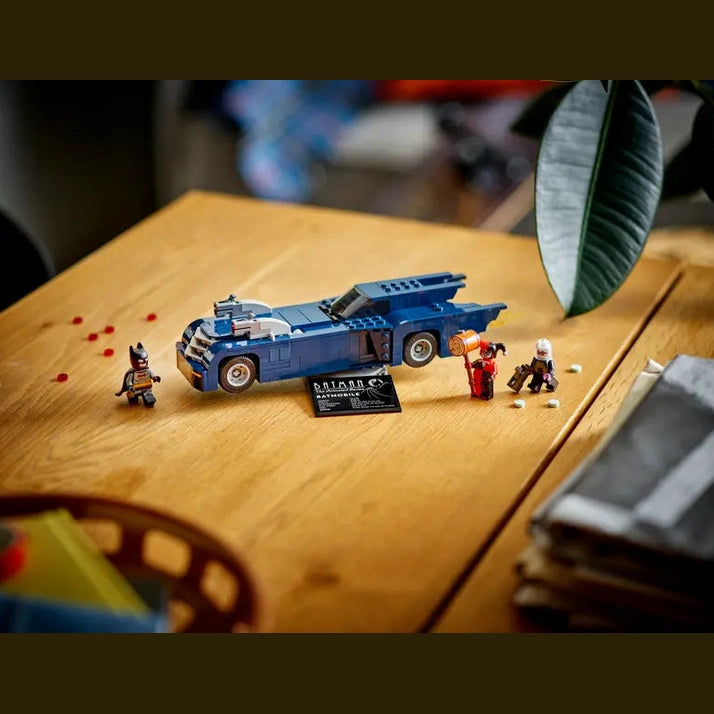 Lego Batman with the Batmobilevs. Harley Quinn and Mr. Freeze (76274)