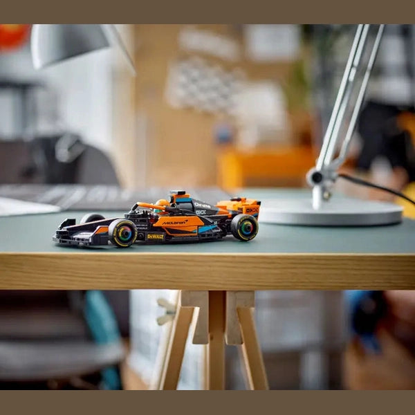 Lego 2023 McLaren Formula 1 Race Car (76919)