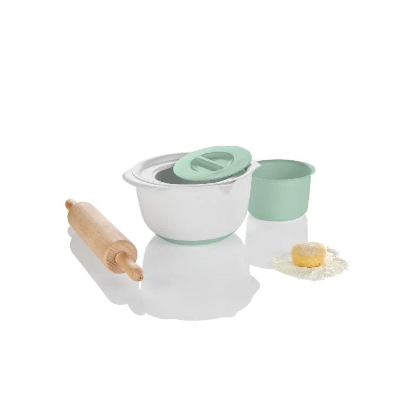 Mixing Bowl With Accessories