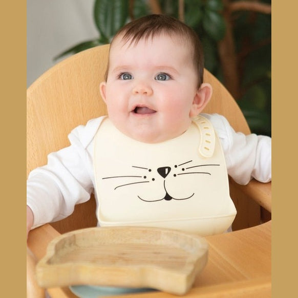 Purr-fectly Clean Mealtimes