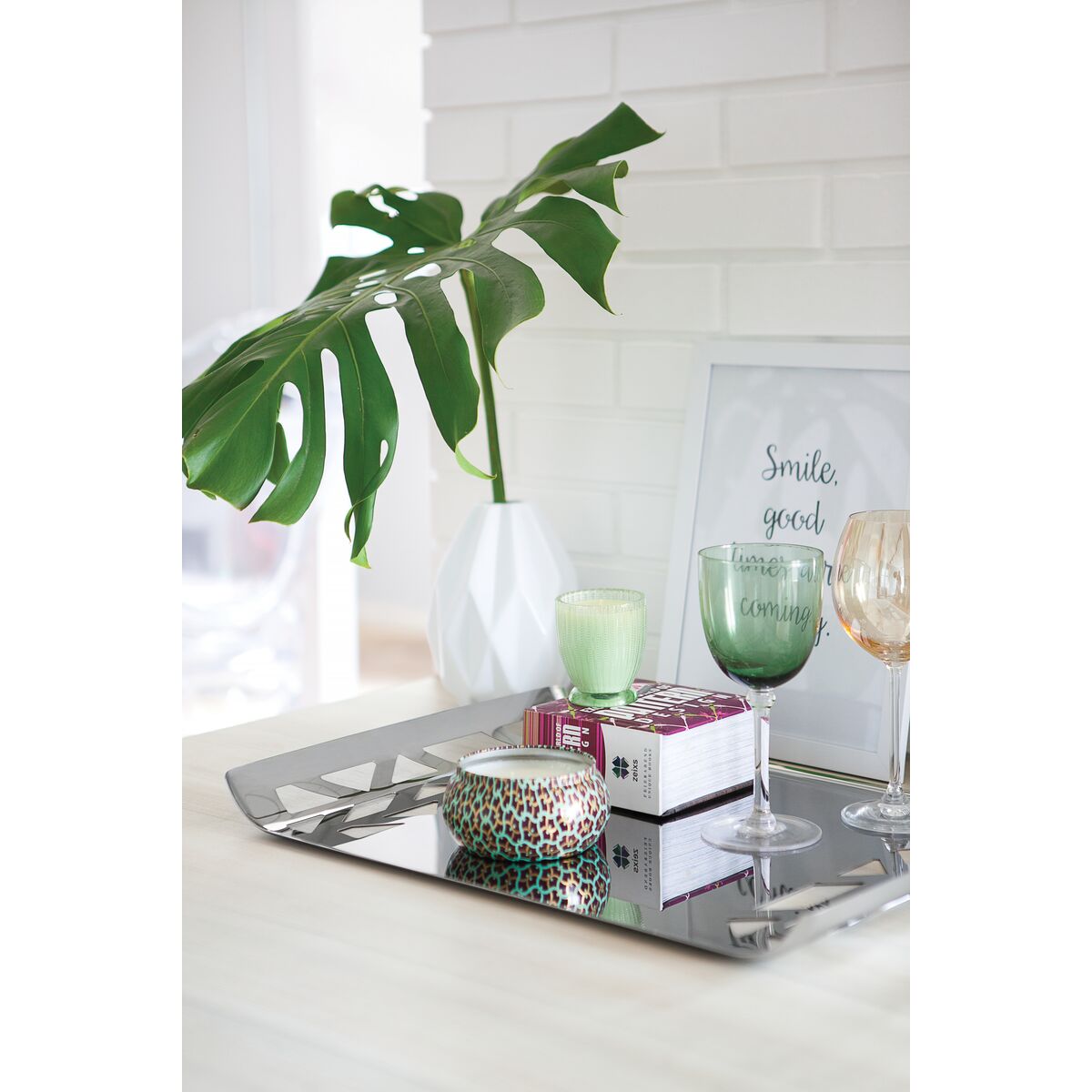 Tramontina Trinity stainless steel centerpiece