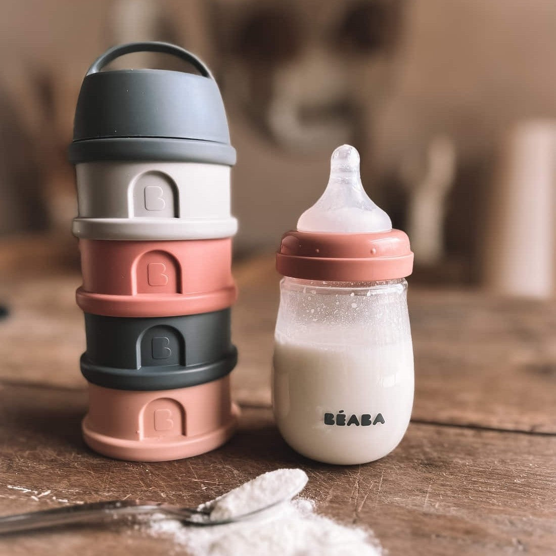 Beaba Formula and Snack Container