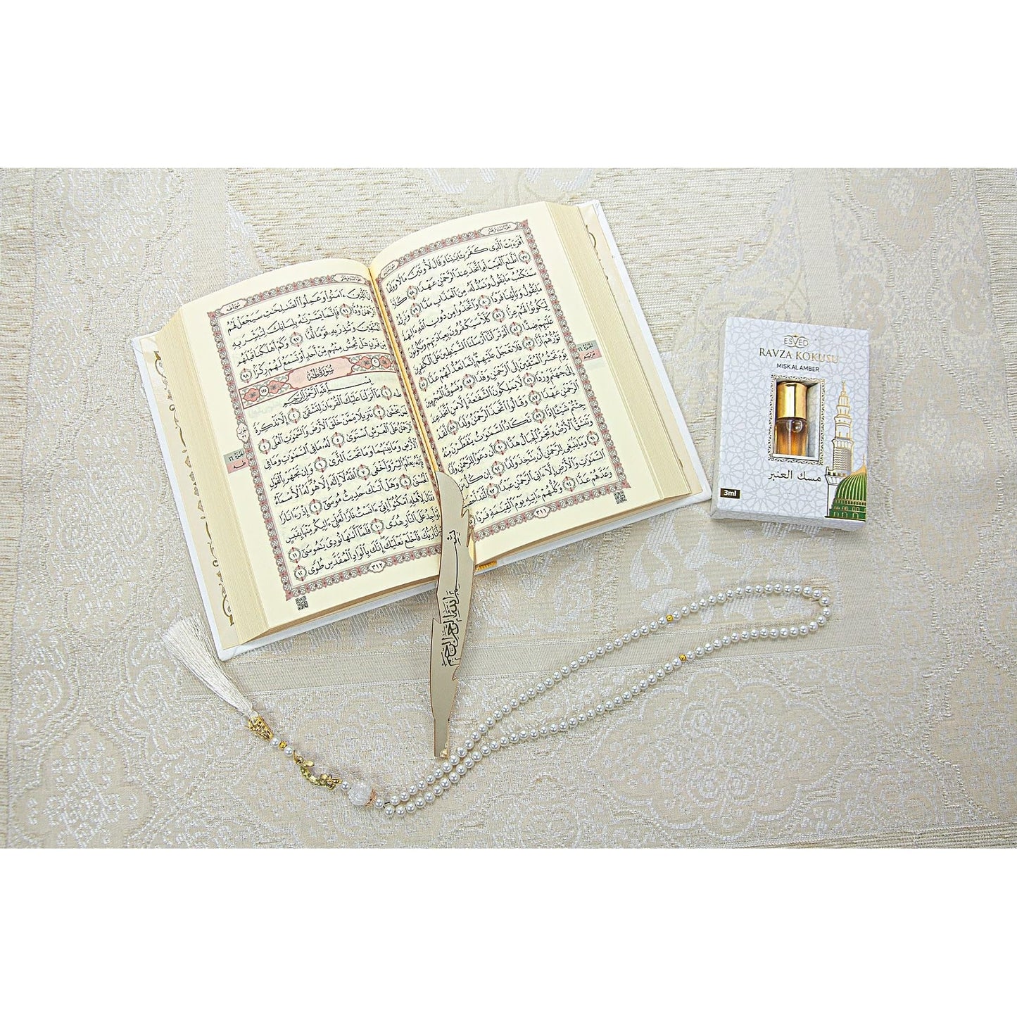 ihvan online Prayer Gift Set for Men & Women, Muslim Prayer Rug, Salah Mat, Beads Taasbih, Arabic Holy Quran, Islamic Gift Set for Ramadan & Eid, White - Medaid International