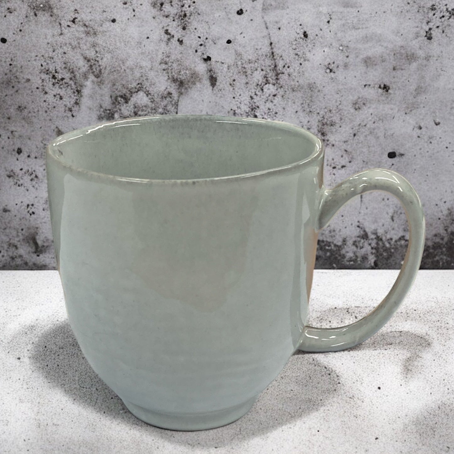 Dosthoff Reactive Glaze Gray Footed Mug 380 ml