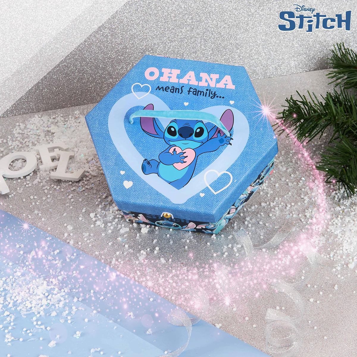 Disney Stitch Jewelry Advent Calendar 2025 for Girls, 24-Day Countdown with 23 Charms, 1 Bracelet, Christmas Surprise Calendar, Gifts for Girls (Stitch Jewellery) - Medaid International