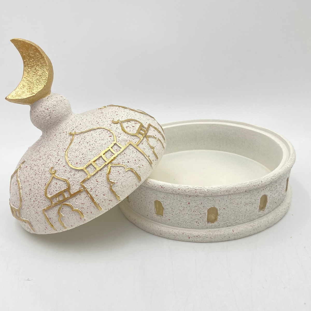 Decorative Porcelain Tamreya With Lid - White & Gold