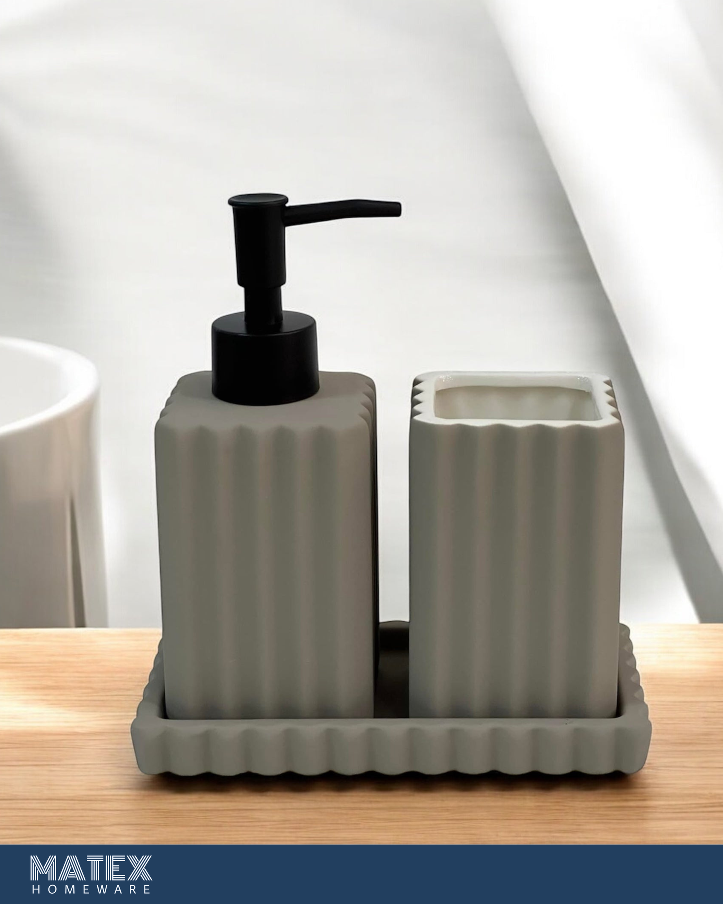 3 Pc Ceramic Bathroom Accessories Set