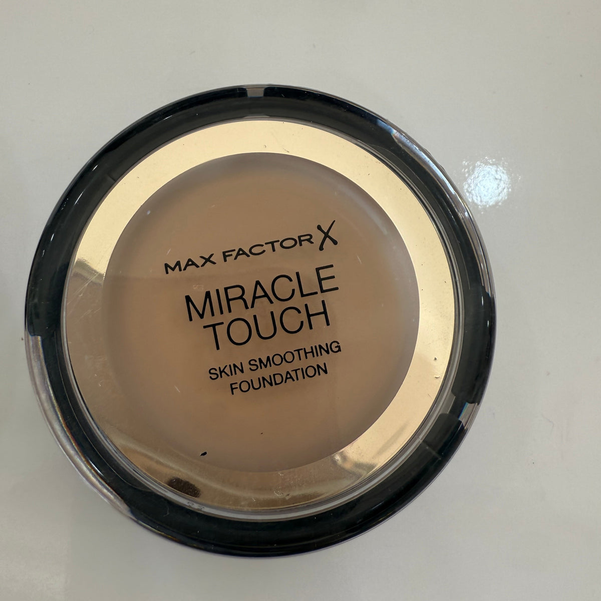 Max Factor Miracle Touch Foundation