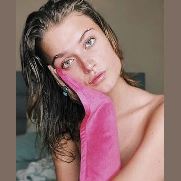 The Original Makeup Eraser - Makeup Remover Cloth Pink