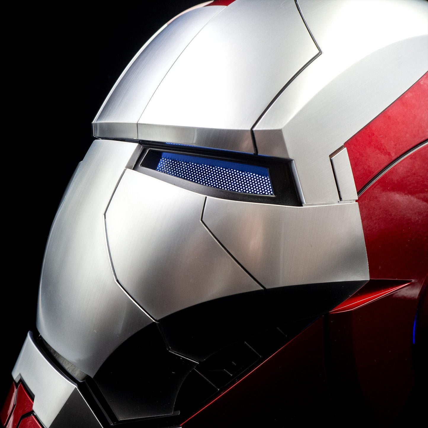 Marvel Iron Man Mark 5 Helmet 1:1 Collectible Bluetooth Speaker By Killer Body - Medaid International