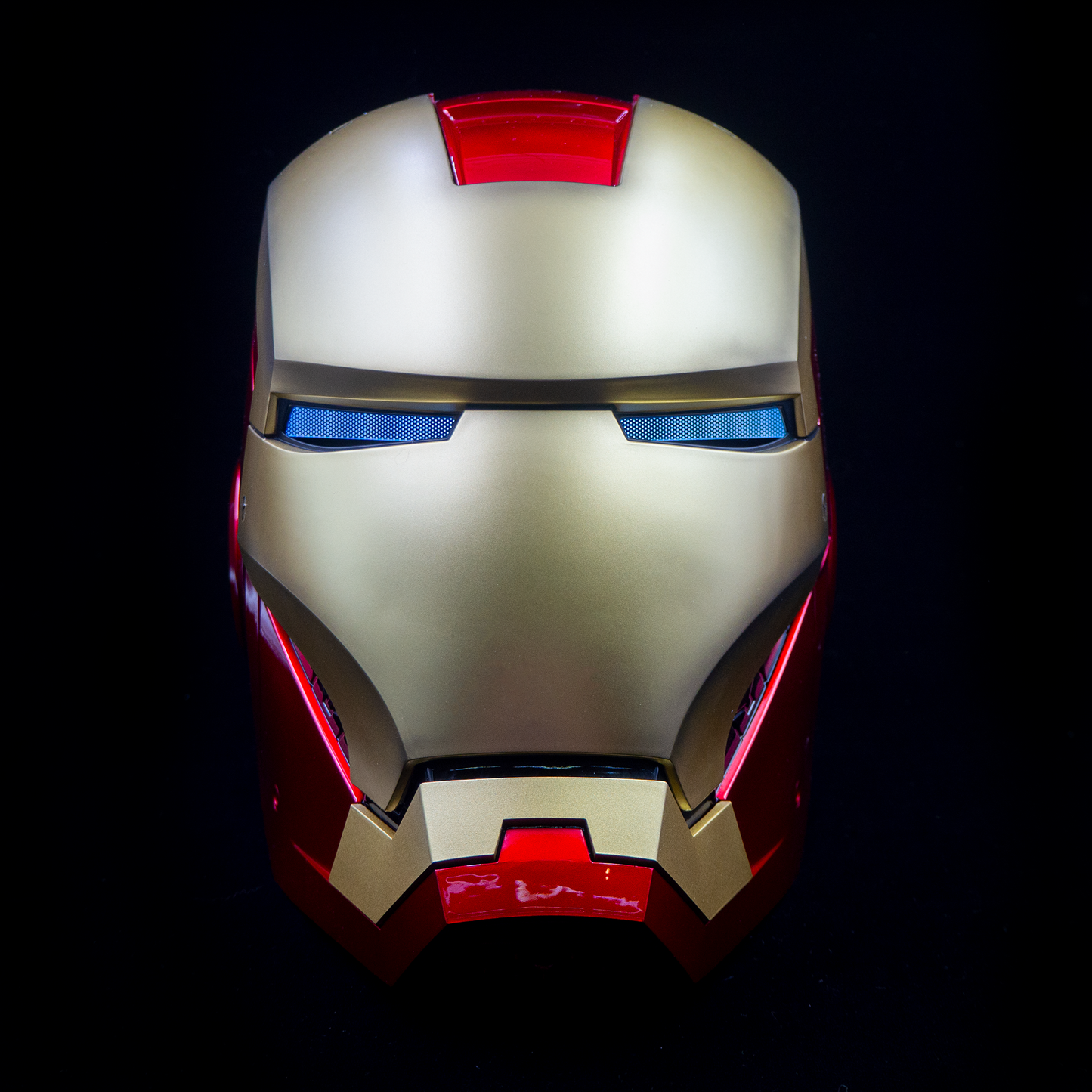 Marvel Iron Man Mark 7 Helmet Wearable 4 modes 1: 1 Collectible Bluetooth Speaker By Killer Body - Medaid International