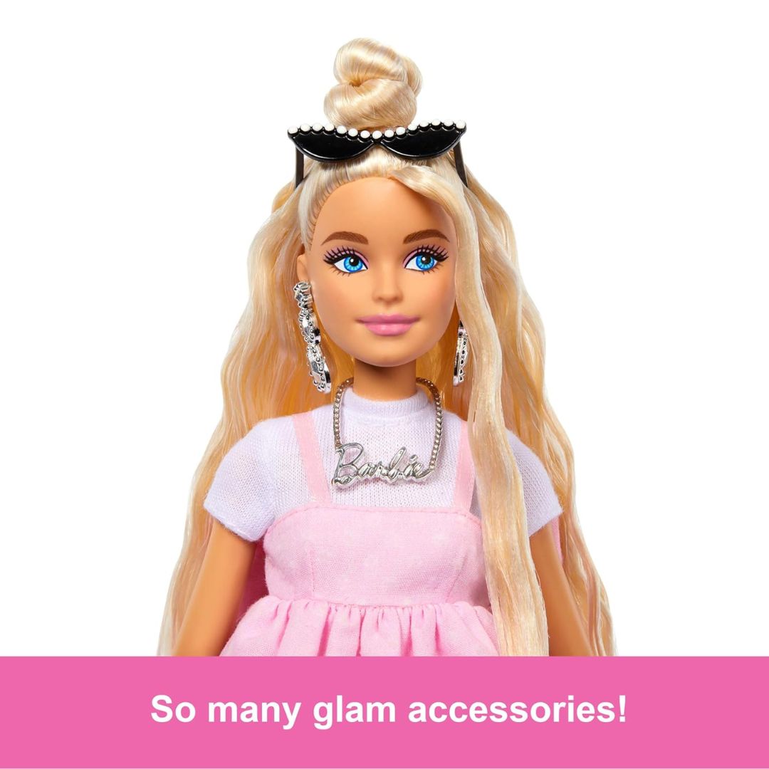 Mattel Barbie Fashionistas Deluxe Style Doll