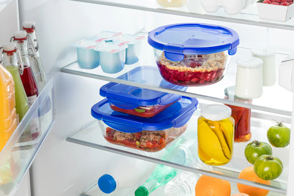 Pyrex Cook & Go Glass Square dish with lid 2L