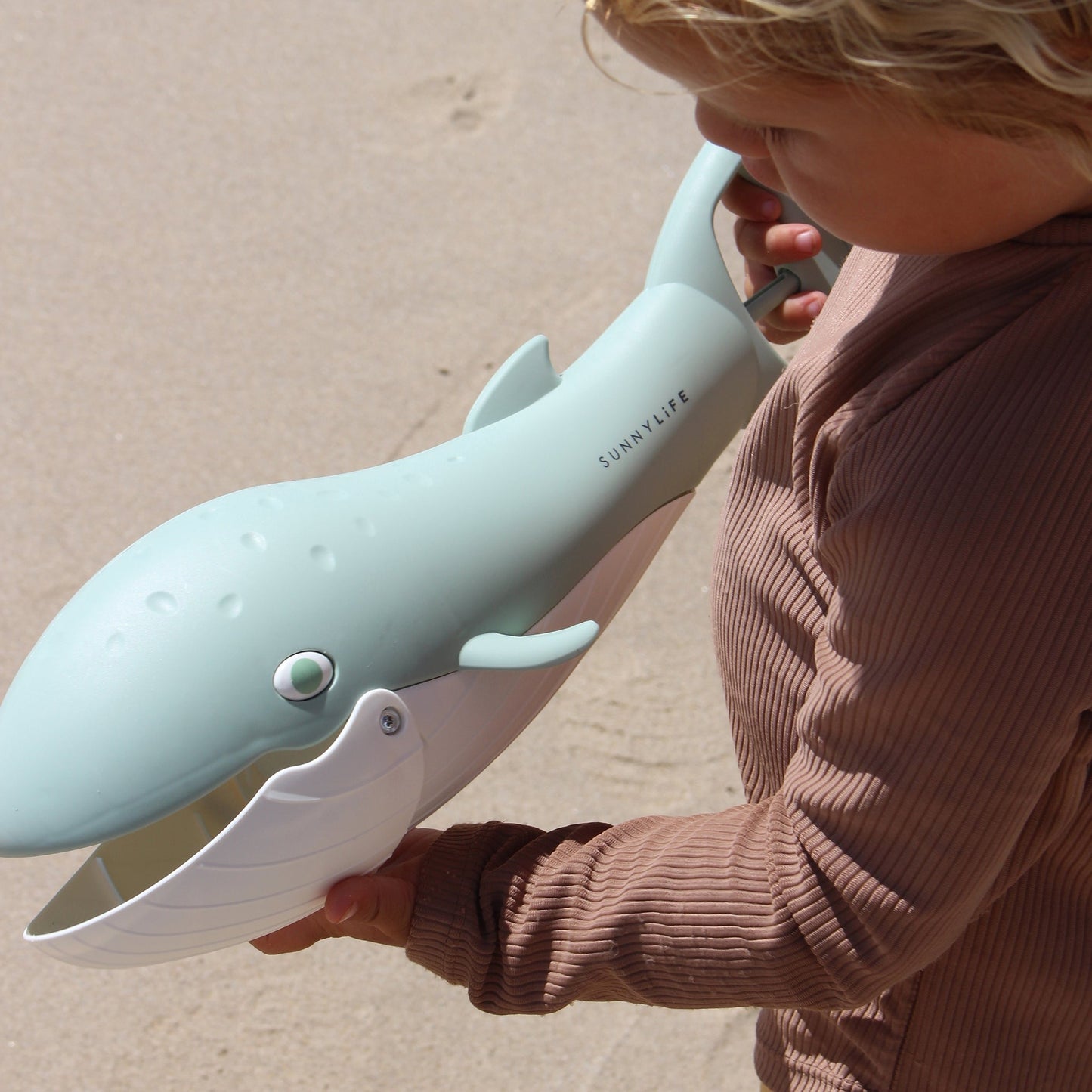 Sand Claws Whale Green
