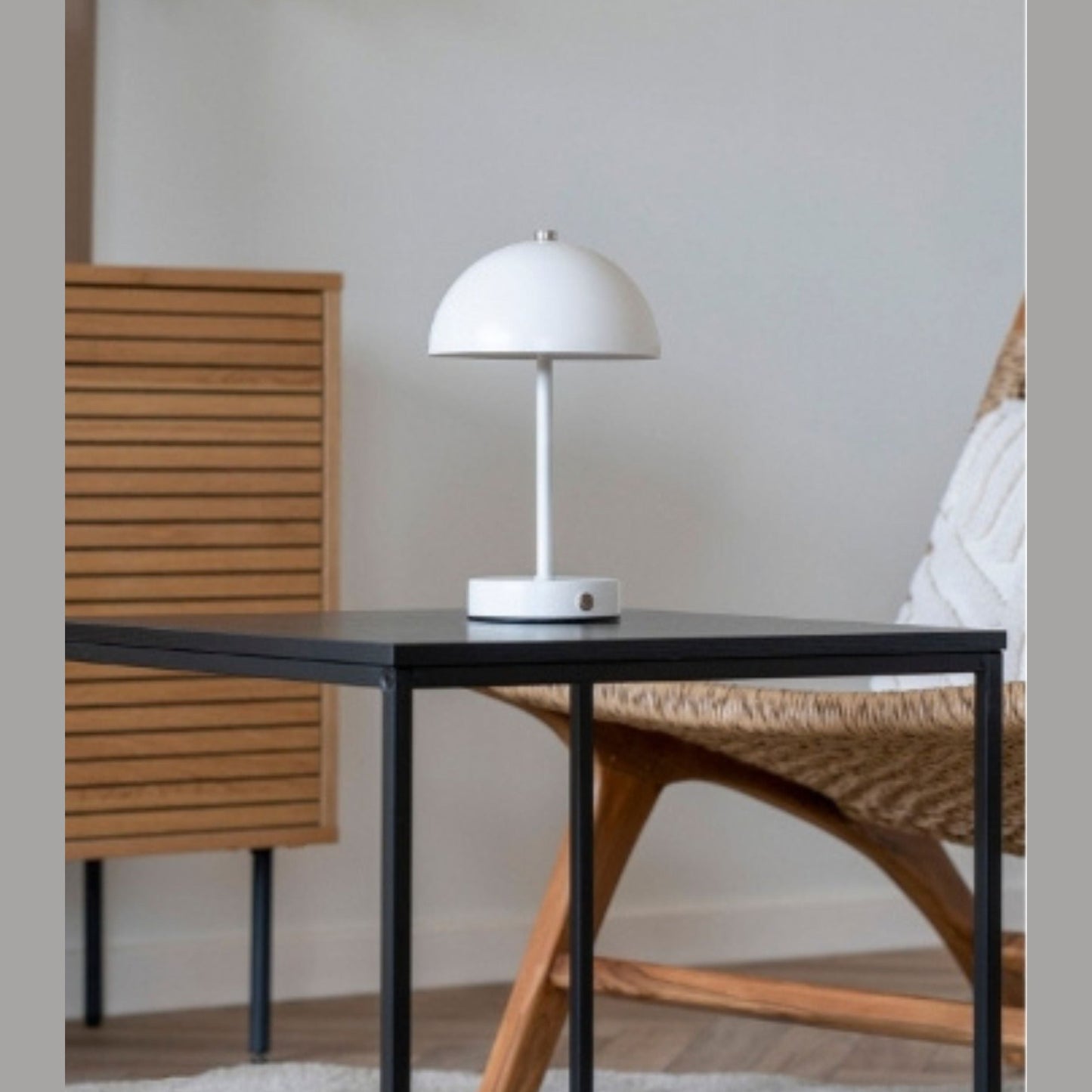 Led Wireless Table Lamp