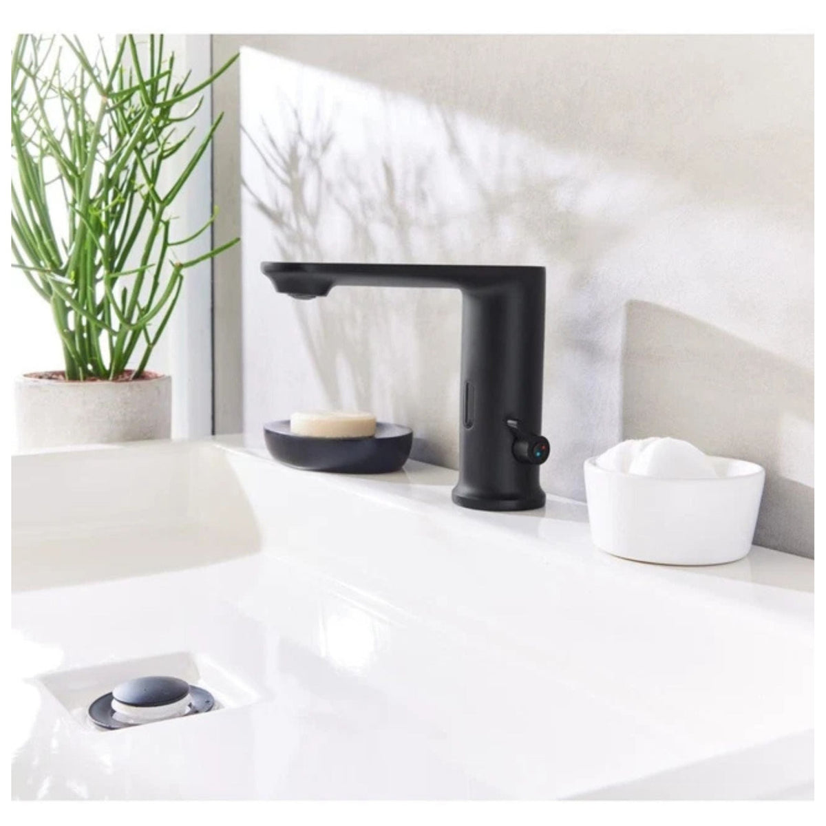 Washbasin Faucet With Sensor