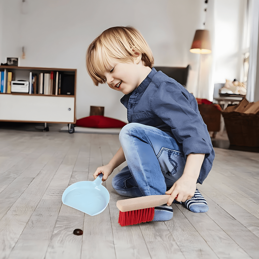 7-Piece Wooden Kids Cleaning Toy Set – Pretend Broom, Mop & Tools