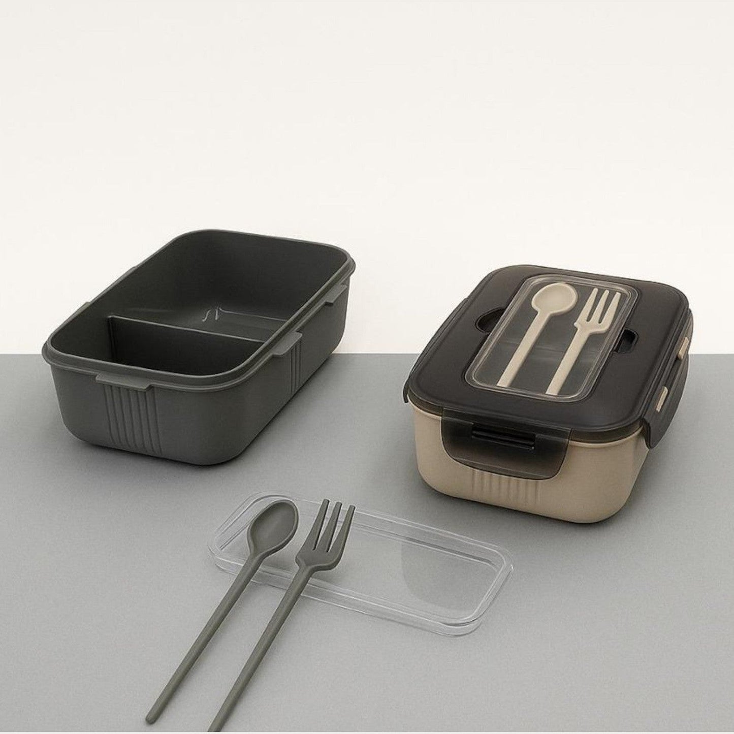 Dosthoff Divided Lunch Box with Cutlery