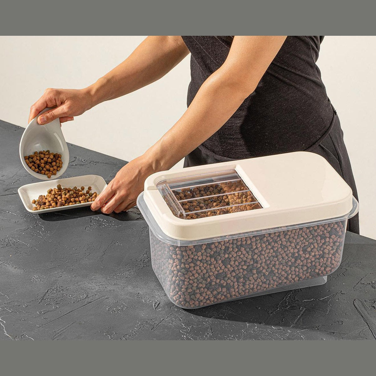 Swipe Cover Multibox Food Storage Box 7.5 L