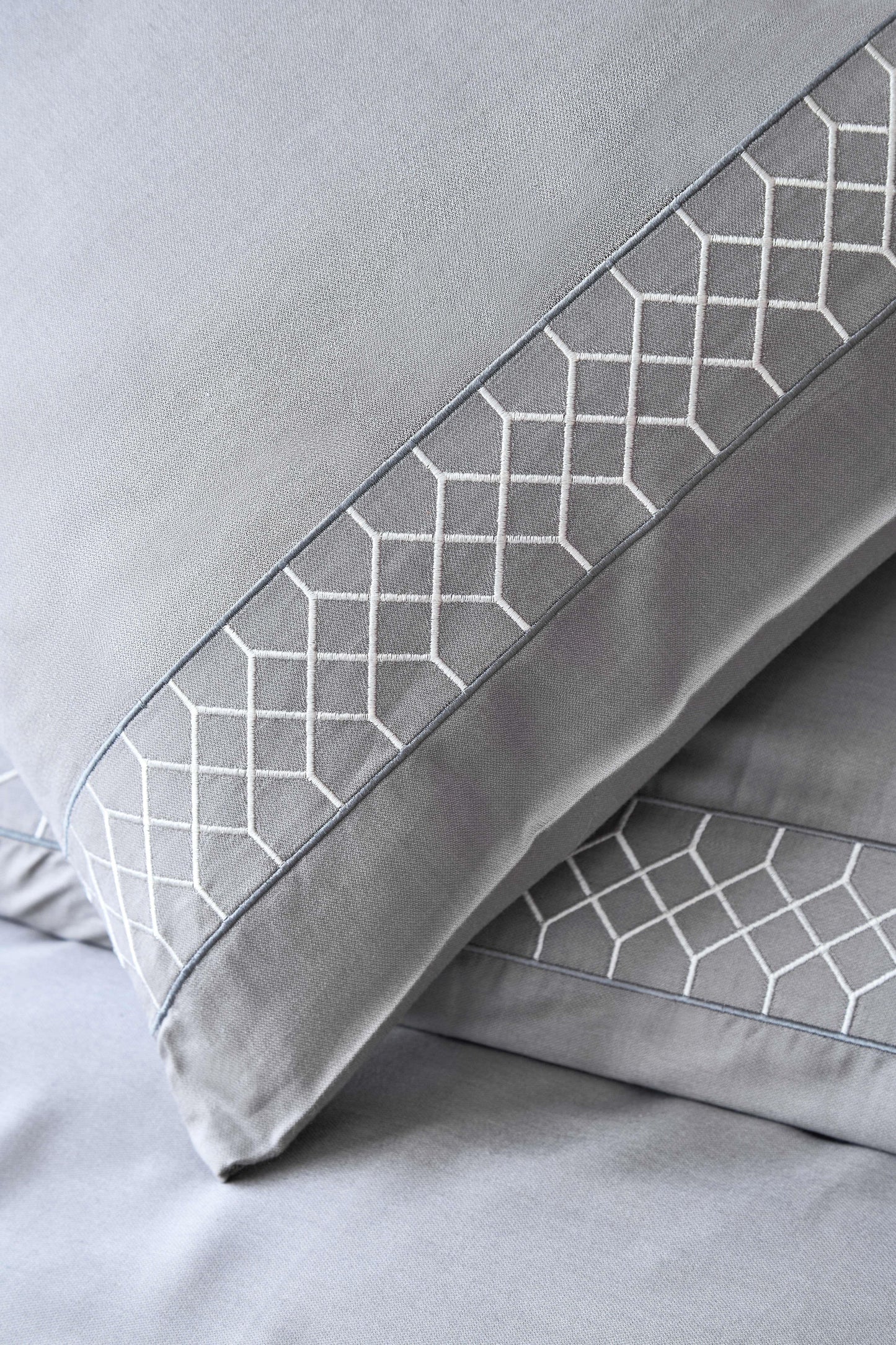DOUBLE EMBROIDERED BAMBOO duvet cover SET HERA GRAY