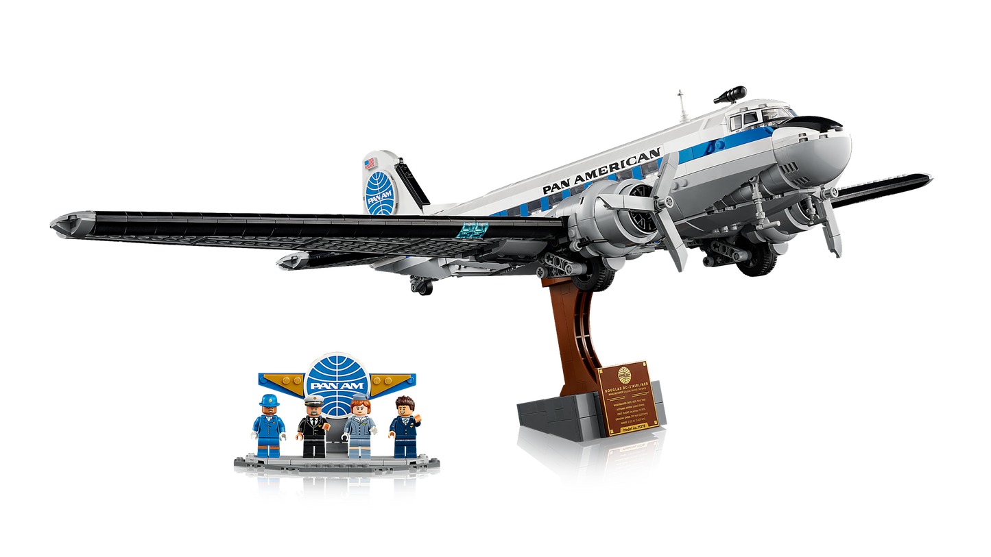 LEGO Douglas DC-3 PAN AM Airliner (11378)