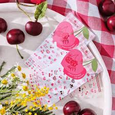 Essence SO CHERRY Happy Cherry Scented Nail Stickers