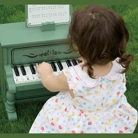 Classic World Wooden Vintage Piano