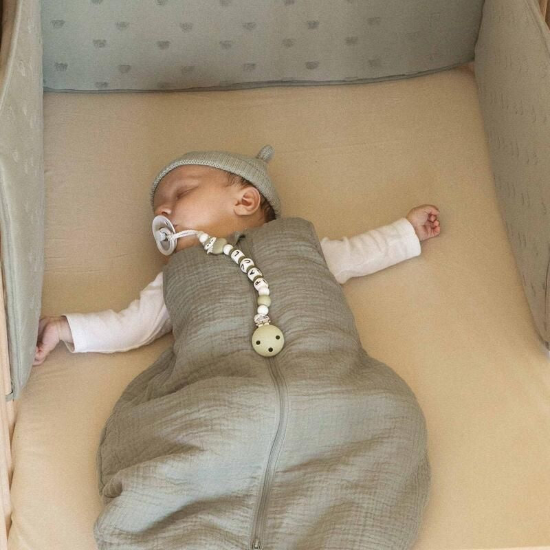 Trois Kilos Sept: Honey Sleeping Bag – Argile (0–6 Months)