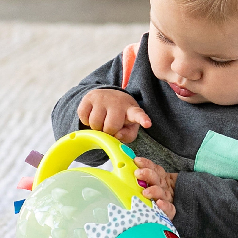Infantino Push & Pop MusicalLight-Up Mini-Vac