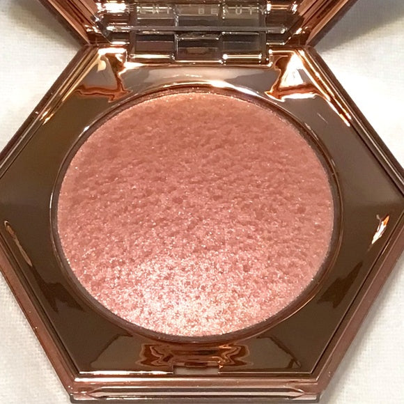 FENTY BEAUTY DIAMOND BOMB-ROSE RAVE 02