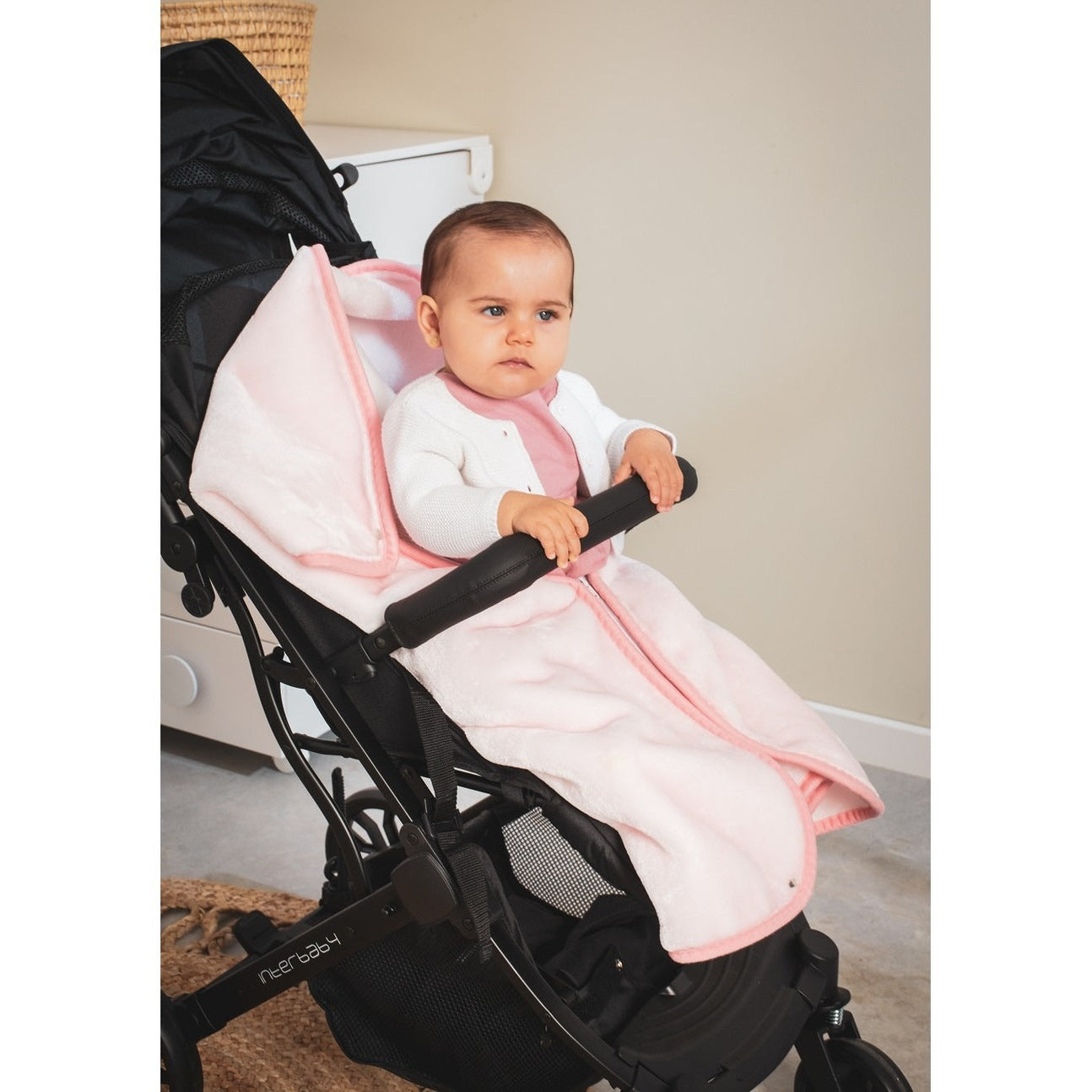 Interbaby Blanket with Bear Design